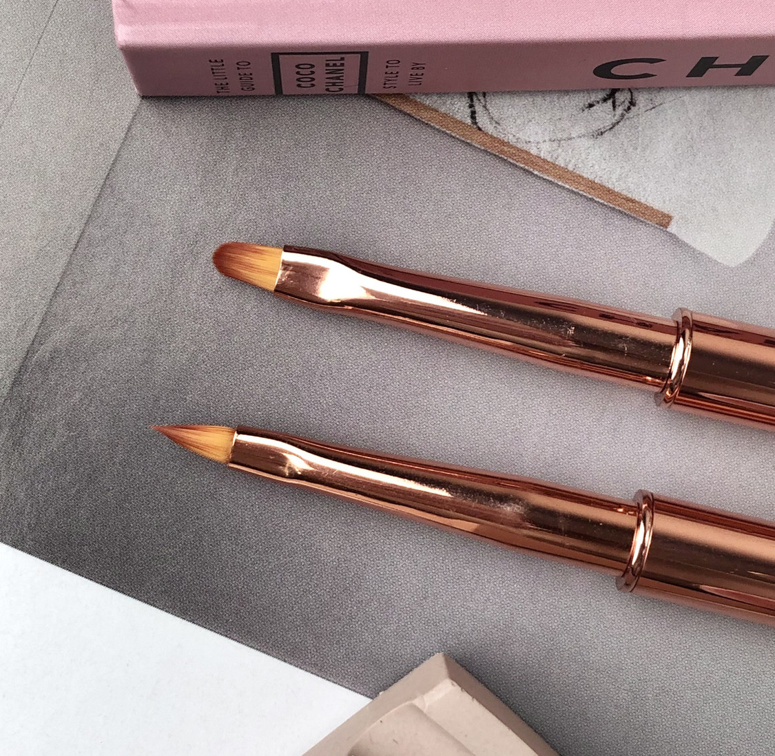 КИСТЬ GOLDEN ДВУХСТОРОННЯЯ ДЛЯ ГЕЛЯ №2ЛЕПЕСТОК/№4ОВАЛ