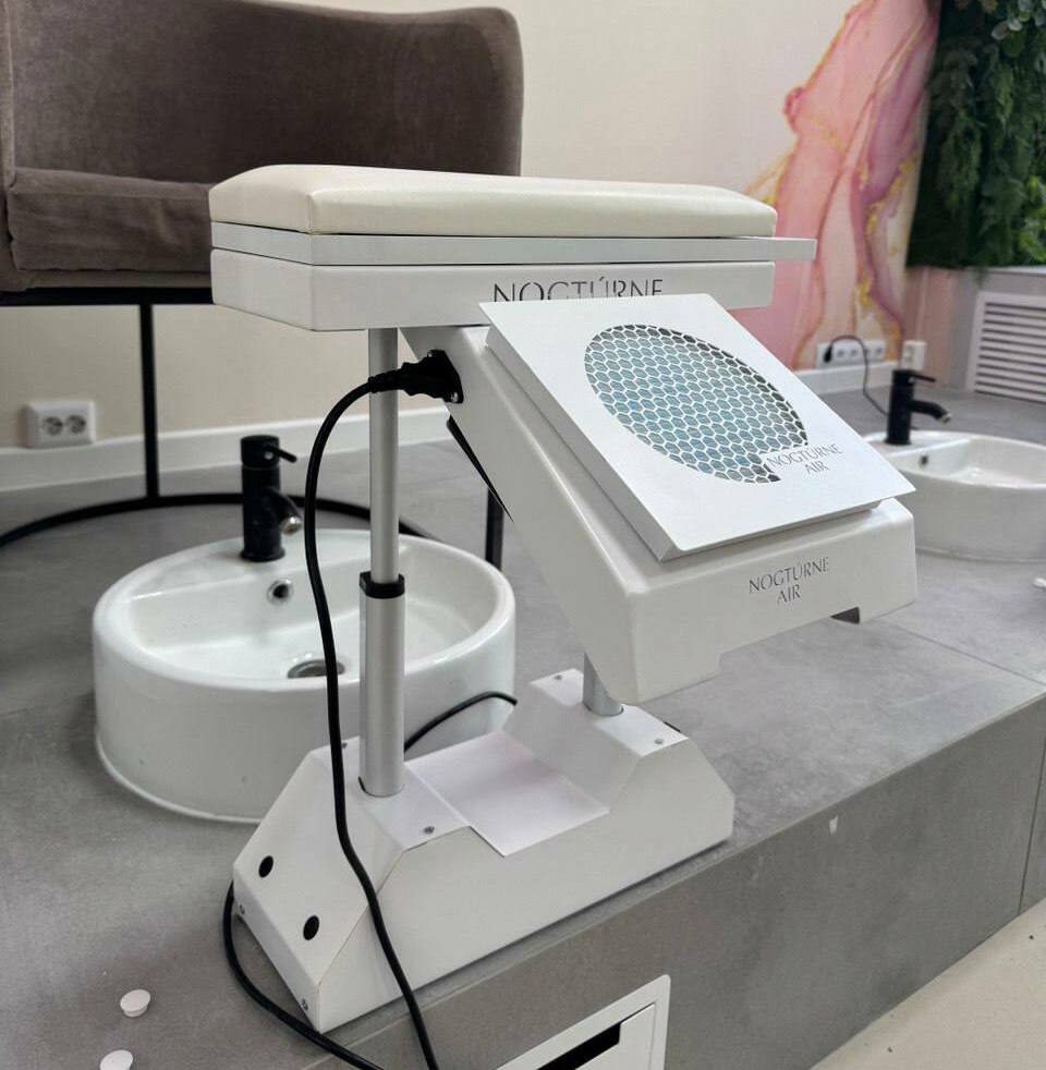 Вытяжка педикюрная подиумная электромеханическая LiftPad ПОД ЗАКАЗ